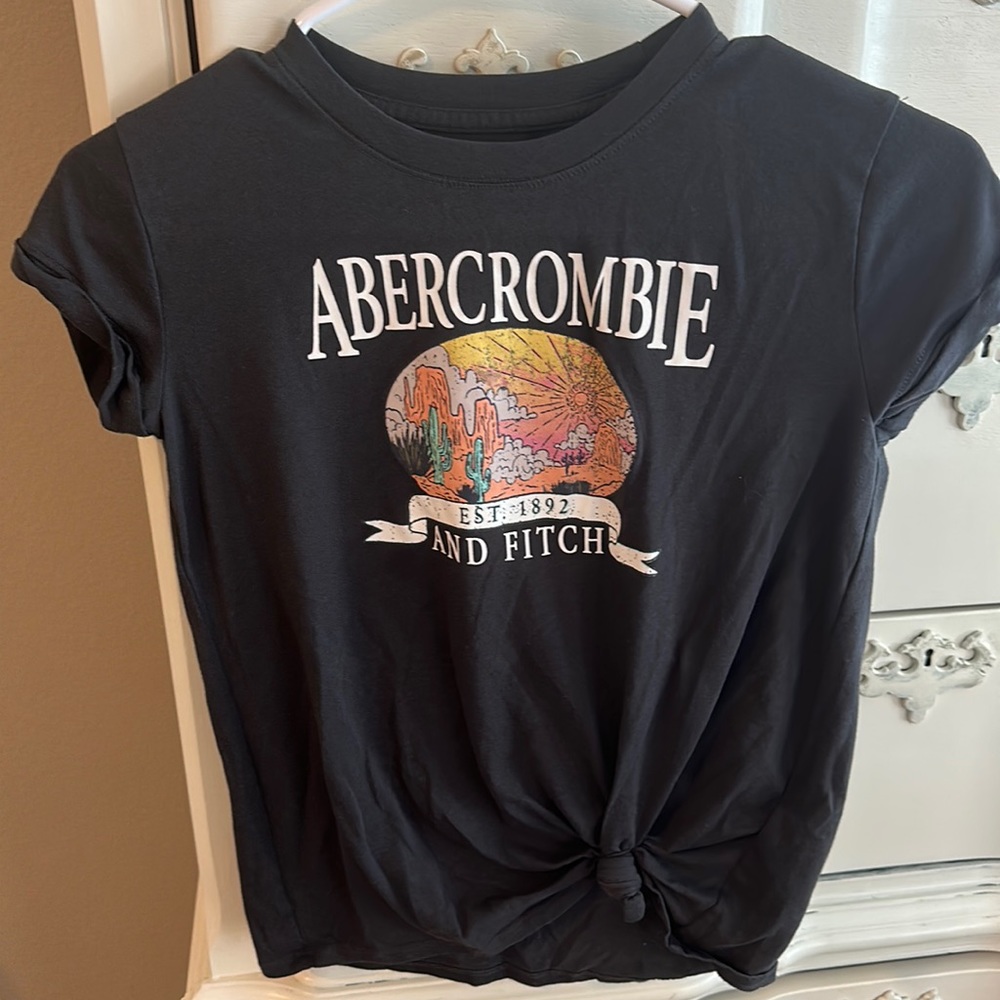 Abercrombie kids 9/10 girls short sleeved shirt top